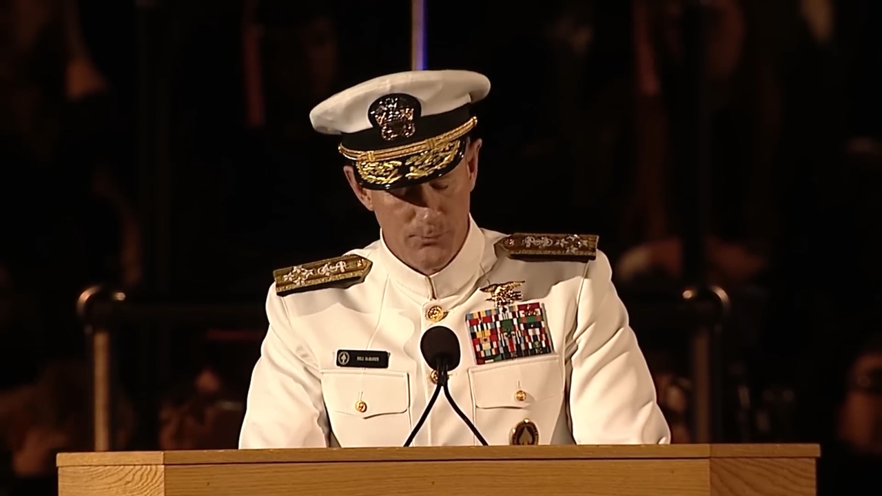 Admiral McRaven 毕业演讲视频截图